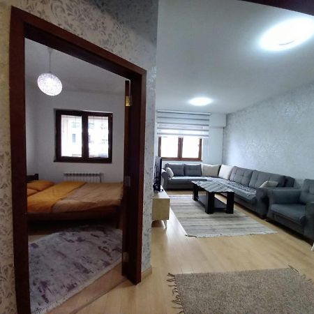 Two Rooms And Kitchen, Bathroom With Balcony Apartment 스코페 외부 사진
