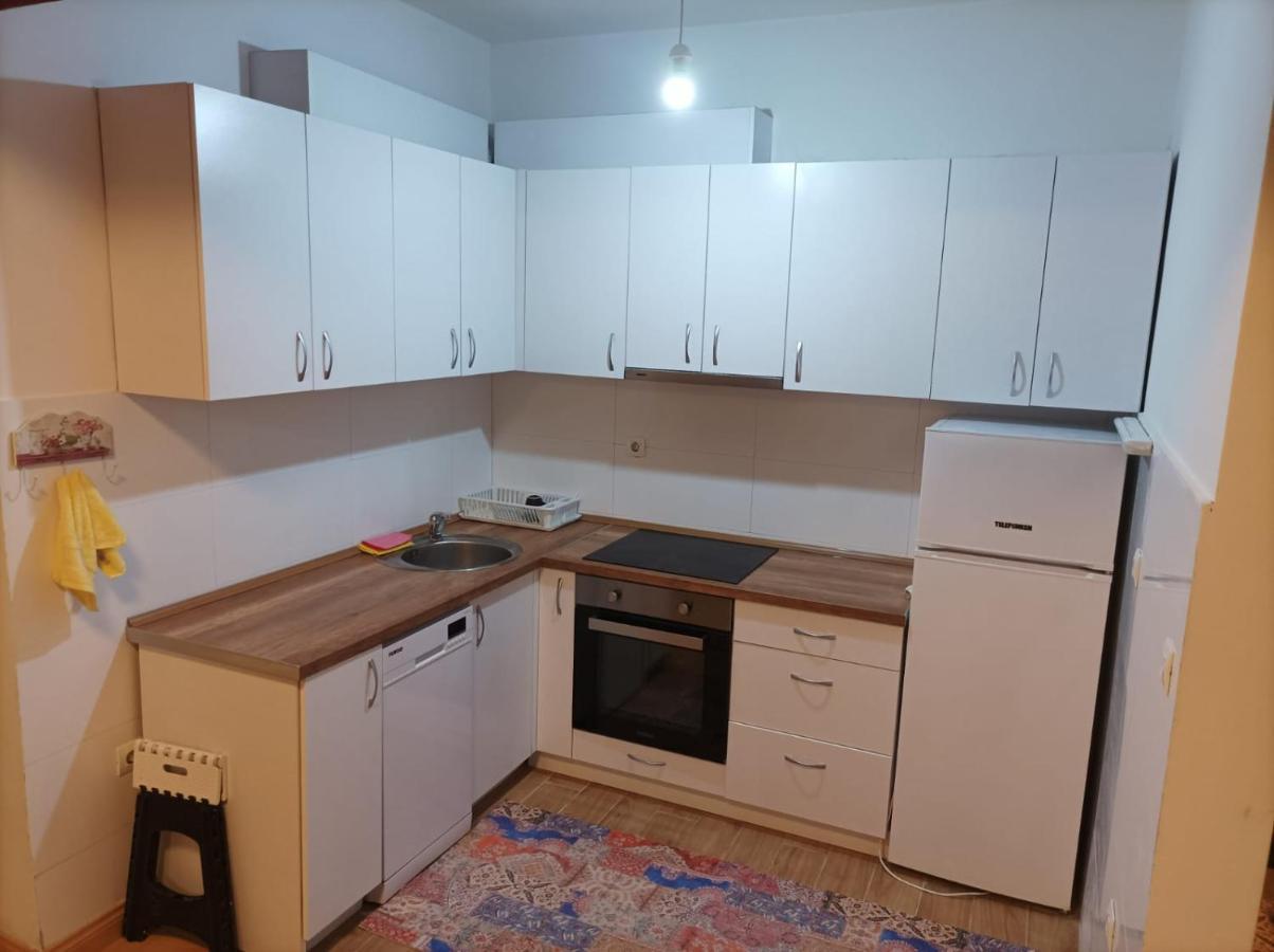Two Rooms And Kitchen, Bathroom With Balcony Apartment 스코페 외부 사진