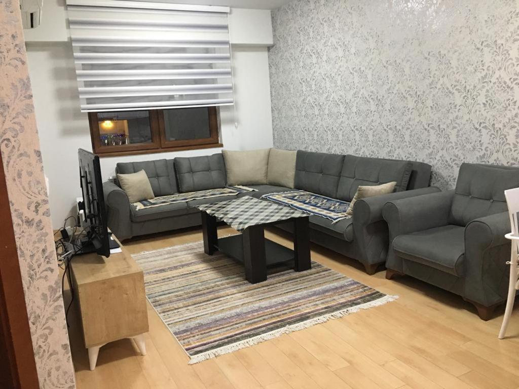 Two Rooms And Kitchen, Bathroom With Balcony Apartment 스코페 외부 사진