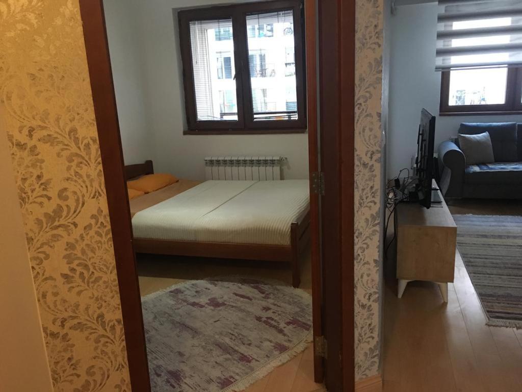 Two Rooms And Kitchen, Bathroom With Balcony Apartment 스코페 외부 사진