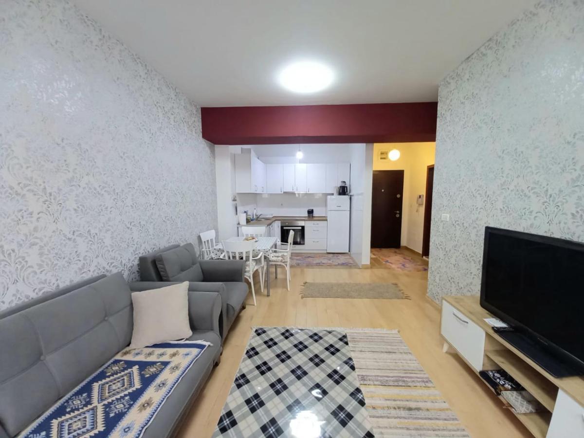 Two Rooms And Kitchen, Bathroom With Balcony Apartment 스코페 외부 사진