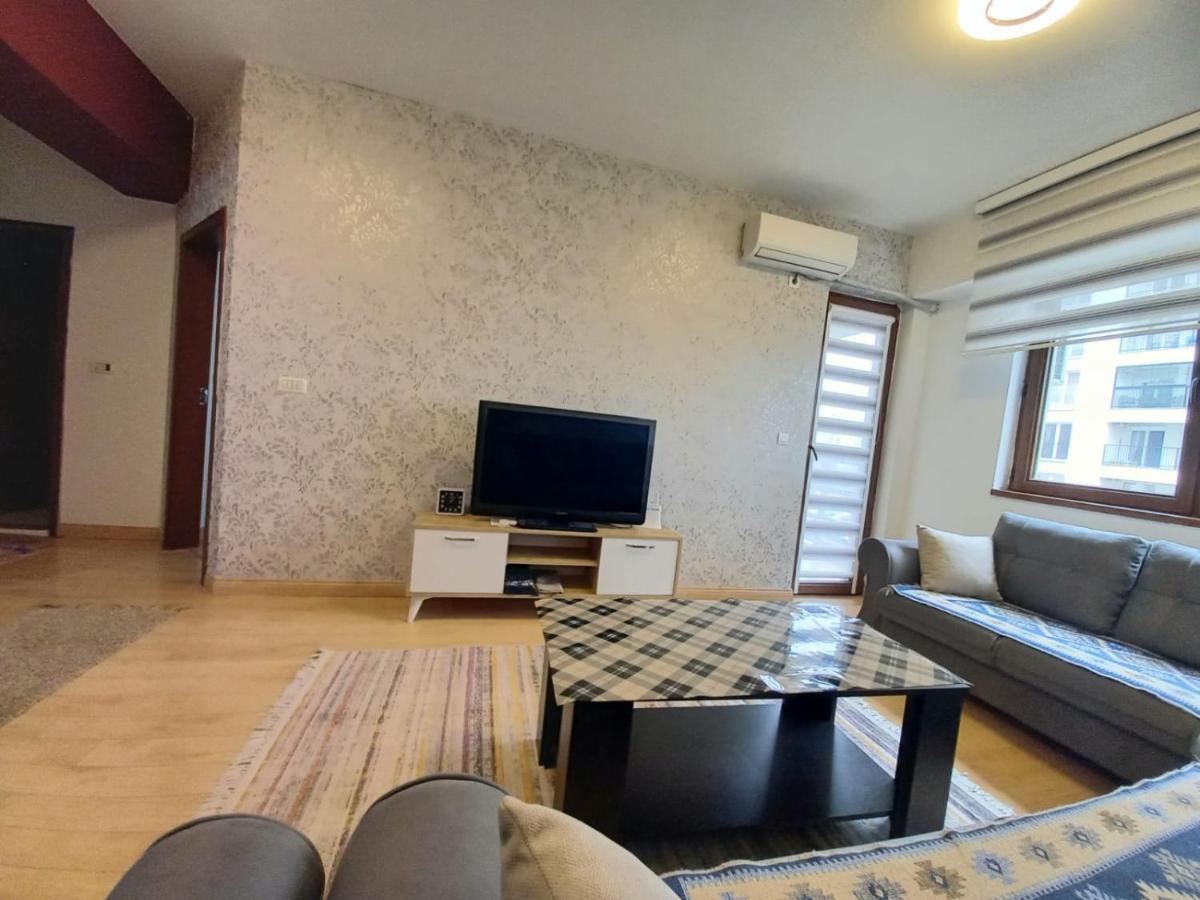 Two Rooms And Kitchen, Bathroom With Balcony Apartment 스코페 외부 사진